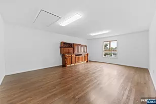18 Farmingdale Ave, Bloomfield, NJ 07003 - Photo 8