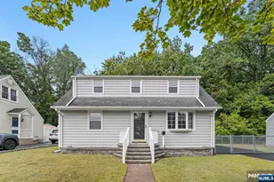 18 Farmingdale Ave, Bloomfield, NJ 07003 - Photo 1