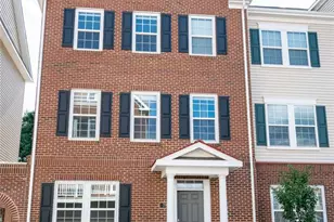 78 Landmark Ln 78, Fair Lawn, NJ 07410 - Photo 2