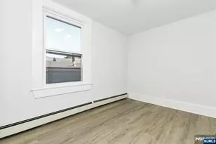 41 Mission St, Montclair, NJ 07042 - Photo 26