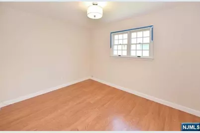 89 Crescent Avenue, Wyckoff Township, NJ 07481 - Photo 12