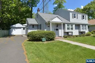 89 Crescent Ave, Wyckoff Township, NJ 07481 - Photo 2