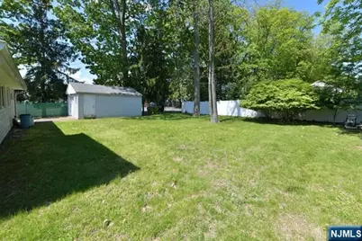 89 Crescent Avenue, Wyckoff Township, NJ 07481 - Photo 20