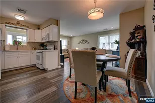 123 Columbine Cir, Toms River, NJ 08755 - Photo 4