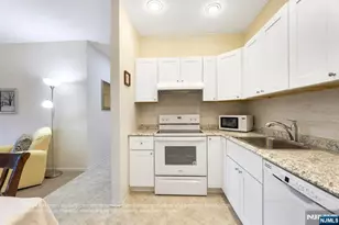 6412 Richmond Road 412, West Milford, NJ 07480 - Photo 6