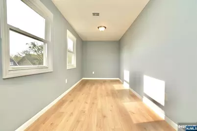 678 Highland Avenue, Newark, NJ 07104 - Photo 20
