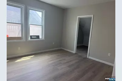 37 Mapes Avenue 3 #3, Newark, NJ 07112 - Photo 2