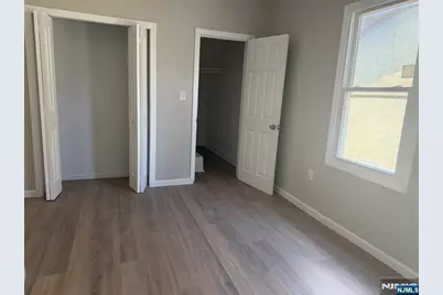 37 Mapes Avenue 3 #3, Newark, NJ 07112 - Photo 4
