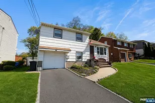 16 Morse Pl, Belleville, NJ 07109 - Photo 2