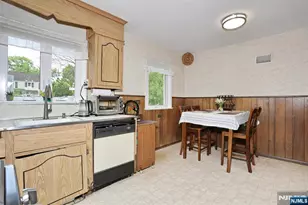 163 Monroe Ave, River Edge, NJ 07661 - Photo 8