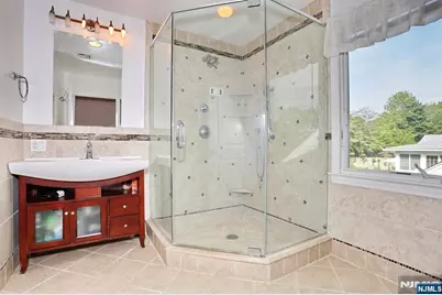 163 Monroe Avenue, River Edge, NJ 07661 - Photo 24