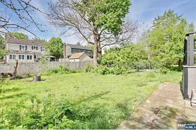 163 Monroe Avenue, River Edge, NJ 07661 - Photo 32