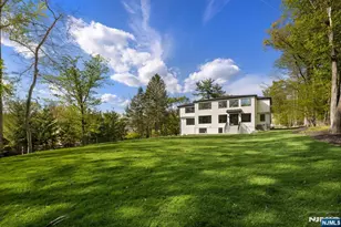 36 Hampshire Hill Rd, Upper Saddle River, NJ 07458 - Photo 4