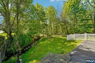 44 Brookwood Dr, Mahwah, NJ 07430 - Photo 34