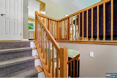 44 Brookwood Drive, Mahwah, NJ 07430 - Photo 8