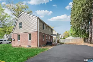 399 Gilbert Street Second Floor, Ridgewood, NJ 07450 - Photo 16