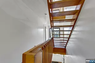 846 Riverside 202, Lyndhurst Township, NJ 07071 - Photo 4