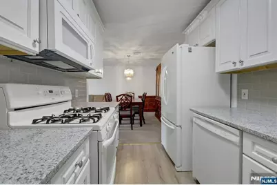 846 Riverside 202 #202, Lyndhurst Township, NJ 07071 - Photo 12