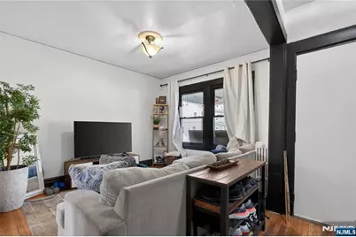 52 Clifford Street, East Orange, NJ 07018 - Photo 4