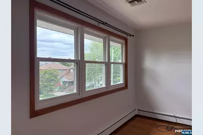 458 Lawn Avenue 2nd Floor #2nd Floor, Palisades Park, NJ 07650 - Photo 14