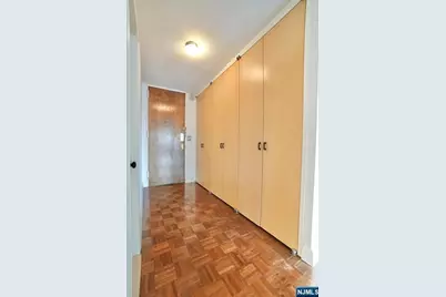 5 Horizon 203 #203, Fort Lee, NJ 07024 - Photo 8