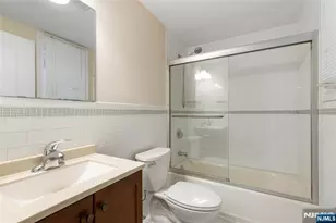 231B E Harriet Ave 231B, Palisades Park, NJ 07650 - Photo 30