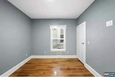 245 Jewett Avenue, Jersey City, NJ 07304 - Photo 24