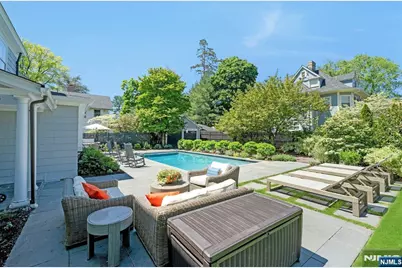 212 Midland Avenue, Montclair, NJ 07042 - Photo 38