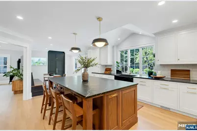 212 Midland Avenue, Montclair, NJ 07042 - Photo 14