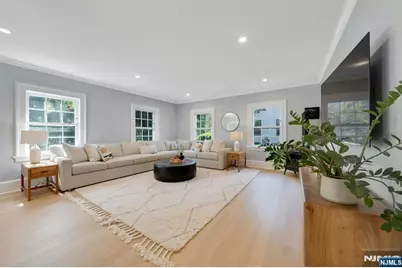 212 Midland Avenue, Montclair, NJ 07042 - Photo 10