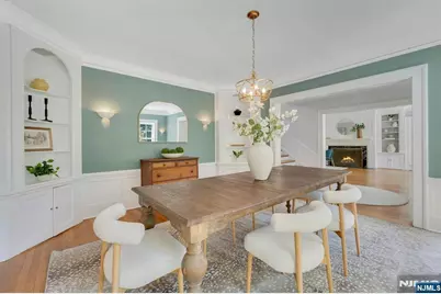 212 Midland Avenue, Montclair, NJ 07042 - Photo 8