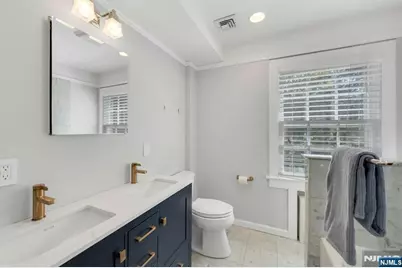 212 Midland Avenue, Montclair, NJ 07042 - Photo 32