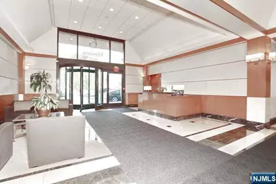 6 Horizon 2405 #2405, Fort Lee, NJ 07024 - Photo 38