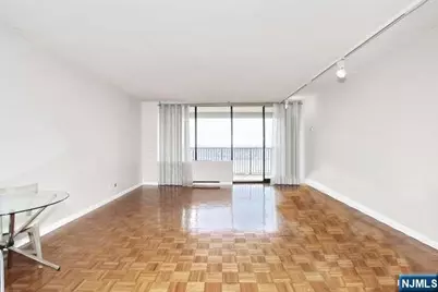 6 Horizon 2405 #2405, Fort Lee, NJ 07024 - Photo 18