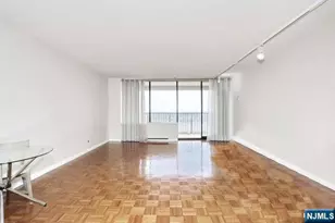 6 Horizon 2405, Fort Lee, NJ 07024 - Photo 18