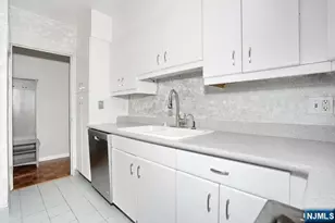 6 Horizon 2405, Fort Lee, NJ 07024 - Photo 8