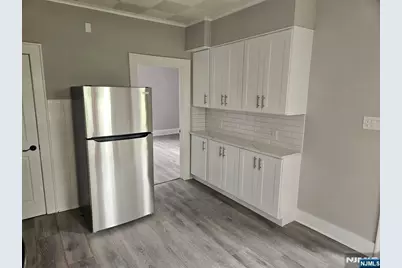 248 Ampere Parkway, Bloomfield, NJ 07003 - Photo 2