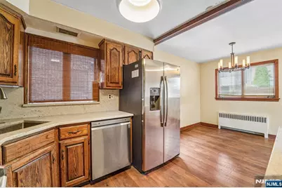 1030 Jassamine Way, Fort Lee, NJ 07024 - Photo 6