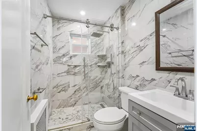 1030 Jassamine Way, Fort Lee, NJ 07024 - Photo 8