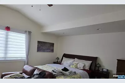 527 Roff Avenue B #B, Palisades Park, NJ 07650 - Photo 6