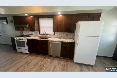 281 Main Street, East Rutherford, NJ 07073 - Photo 14