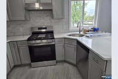 36 Augusta, Elmwood Park, NJ 07407 - Photo 20
