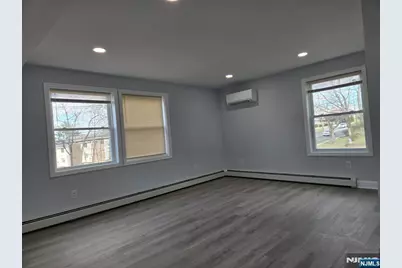 36 Augusta, Elmwood Park, NJ 07407 - Photo 10