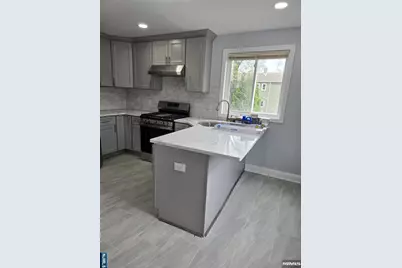 36 Augusta, Elmwood Park, NJ 07407 - Photo 16