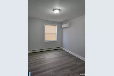 36 Augusta, Elmwood Park, NJ 07407 - Photo 12