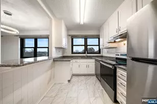 7855 Blvd East 6L, North Bergen, NJ 07047 - Photo 6