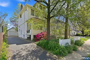 54 Rochelle Ave, Rochelle Park Township, NJ 07662 - Photo 2