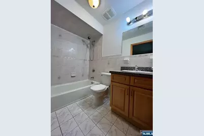 367 Morse Avenue, Ridgefield, NJ 07657 - Photo 14