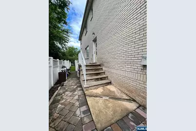 367 Morse Avenue, Ridgefield, NJ 07657 - Photo 2