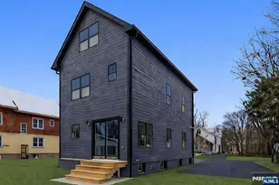 28 Irving St, Montclair, NJ 07042 - Photo 34